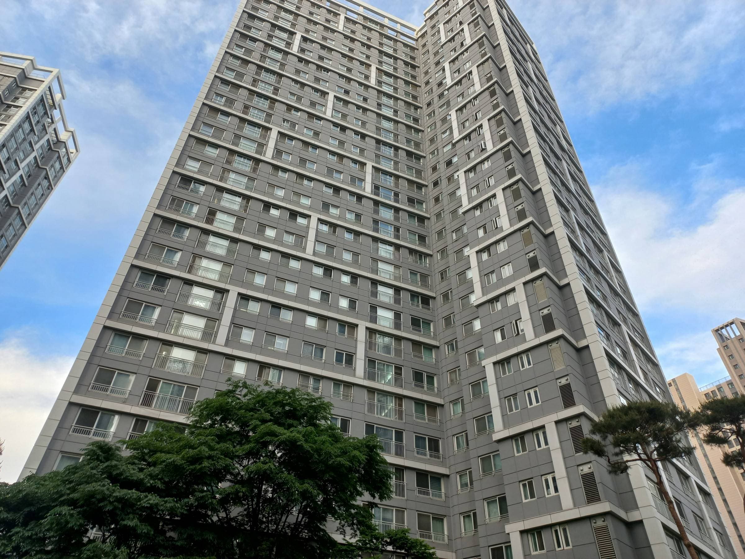 경기도 수원시 장안구 정자동 945 수원에스케이스카이뷰 제109동 제25층 제2501호