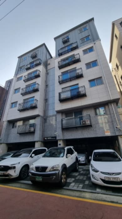 서울특별시 성동구 무학로8길 14, 2층201호 (홍익동,애드하우징)