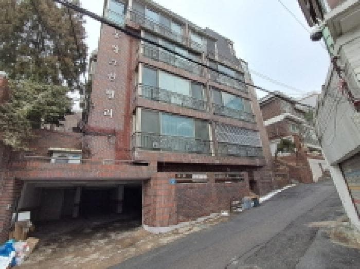 서울특별시 서대문구 홍제동 5-128  4층402호