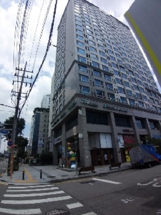 서울특별시 구로구 구로동 97 로제리움2차  제8층 제815호