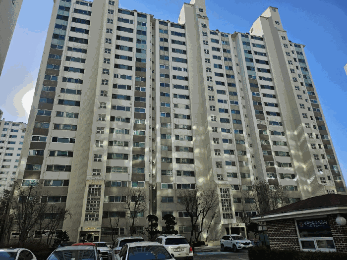 경기도 고양시 일산서구 탄현동 121 큰마을현대아파트 103동 9층903호