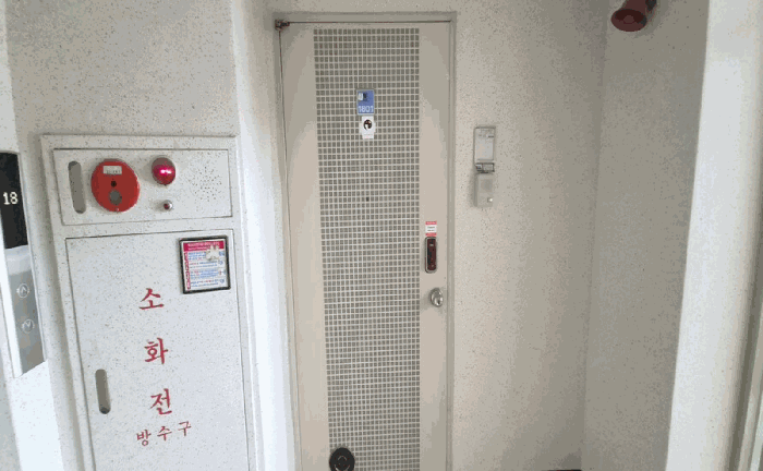 경기도 고양시 일산동구 장항동 881 호수마을아파트 215동 18층1801호