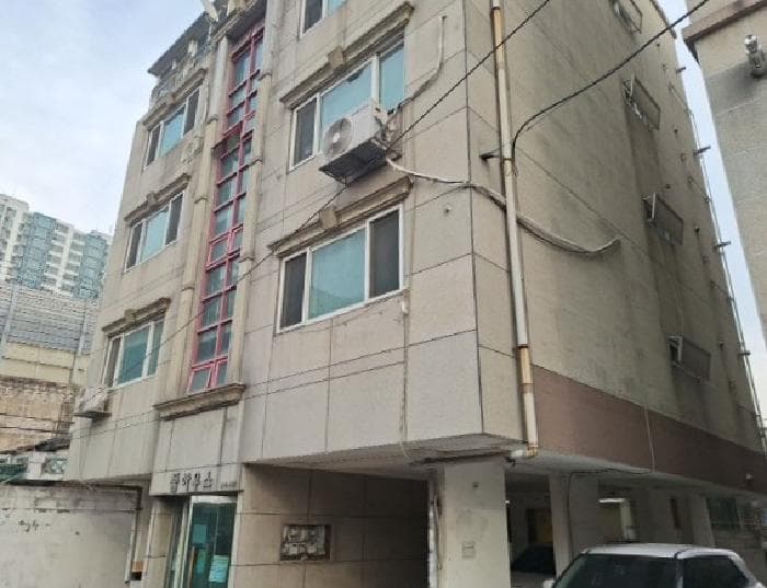 인천광역시 미추홀구 용현동 610-187  3층301호