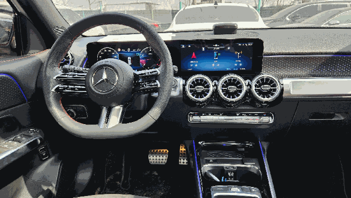벤츠 Mercedes-Benz GLB 250 4MATIC 2024년식