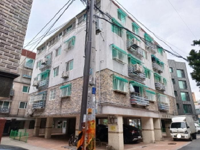 경기도 부천시 원미구 상동 243-13 파인캐슬  2층202호