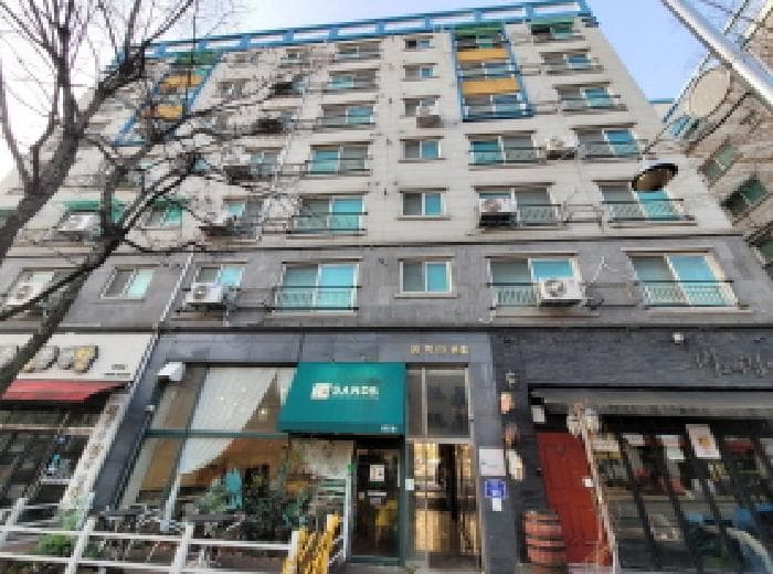 경기도 부천시 소사구 범박동 211-4  7층702호