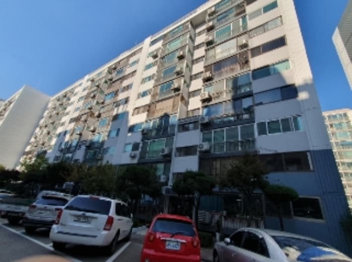 경기도 수원시 권선구 세지로 97, 102동 1층102호 (세류동,현대아파트)