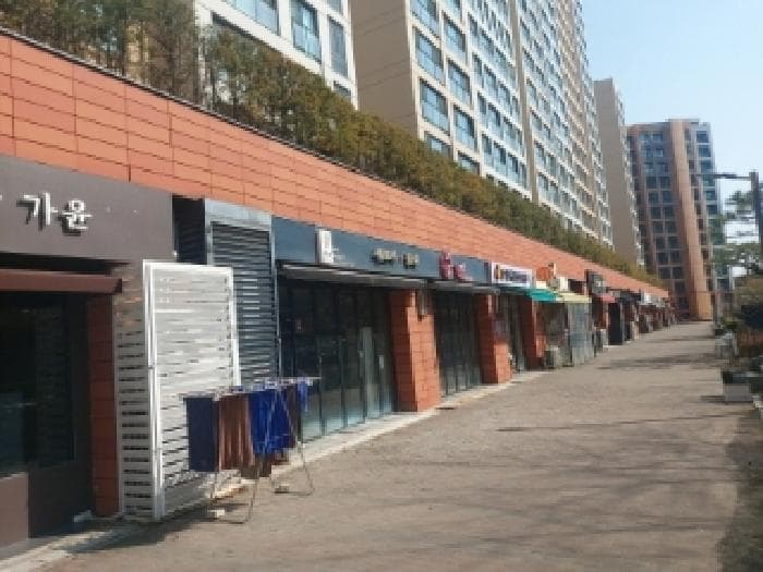 경기도 용인시 수지구 동천동 935 한빛마을래미안이스트팰리스1단지 상가동 1층1블록-4호 외 1개 호