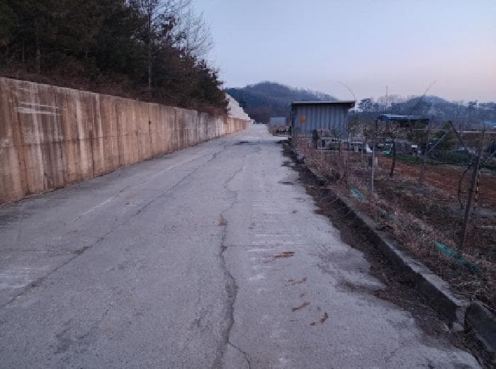 경기도 화성시 서신면 백미리 302-5 외 1 필지