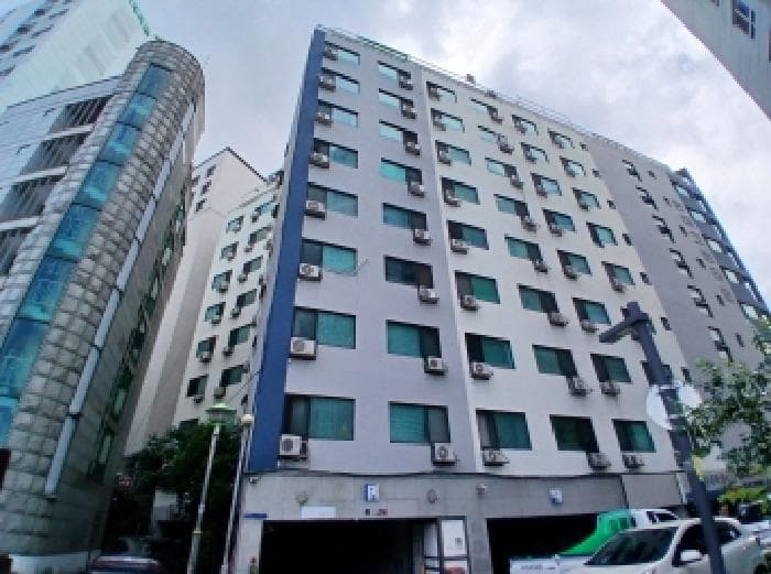 경기도 성남시 중원구 성남동 2263 현대그린타운  2층206호