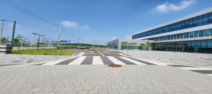 경기도 평택시 청북읍 드림산단2로 80 (제넨코어센터피동) 외 1개 동