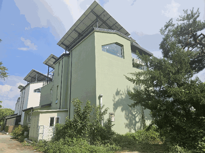 경기도 안성시 원곡면 칠곡리 172-37 미래주택1동 외 1 필지