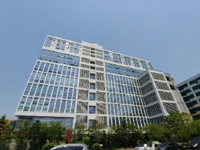 경기도 안양시 만안구 안양동 199 두산명학아너비즈타워  1층118호