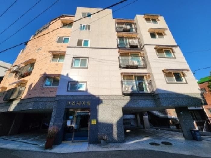 경기도 안양시 만안구 안양동 465-2 그라시아빌  4층401호