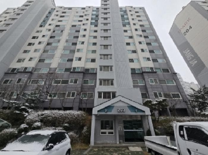 충청북도 청주시 상당구 금천동 270 장자마을현대아파트 203동 3층 301호