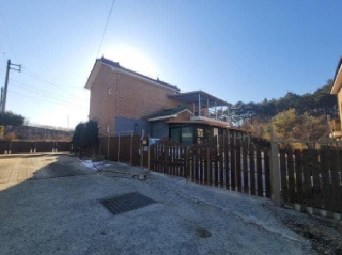 충청북도 청주시 청원구 내수읍 은곡리 126-16 제1동 외 6 필지