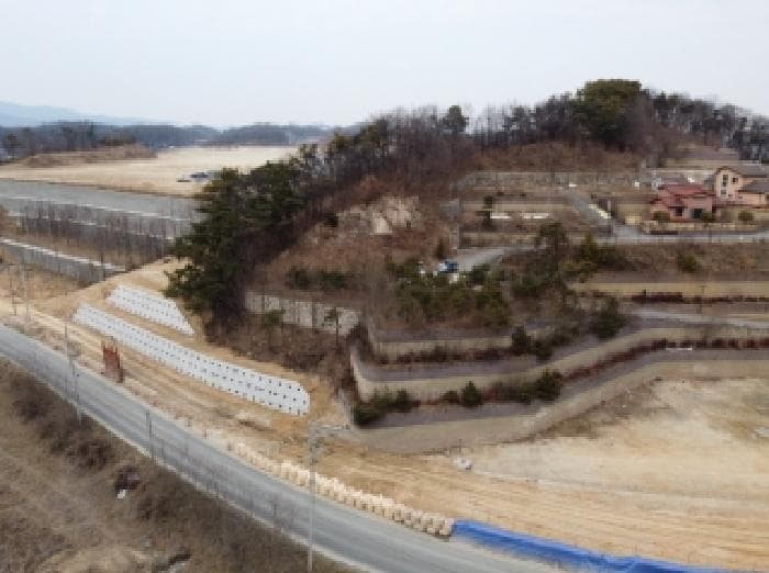 충청북도 진천군 이월면 내촌리 산29-2 외 2 필지