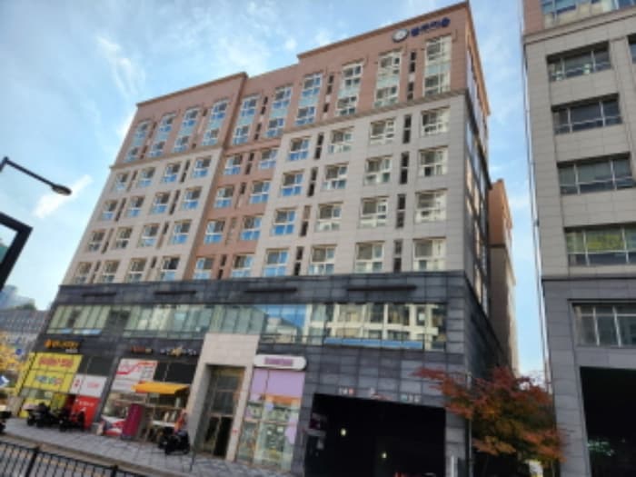 세종특별자치시  한누리대로 306, 8층815호 (나성동,블루지움)