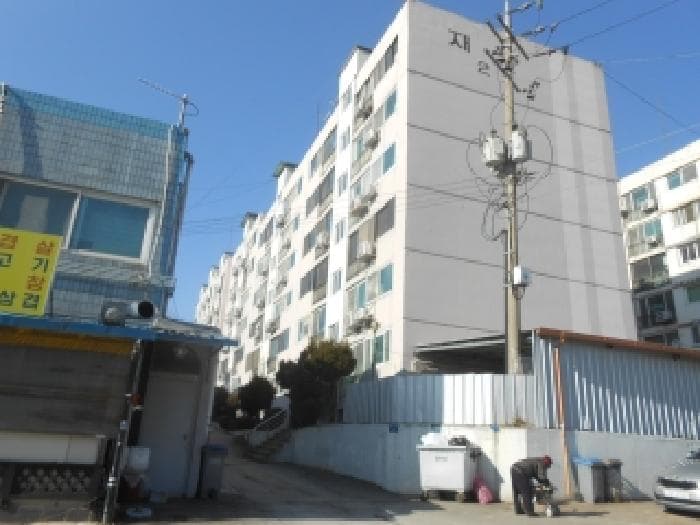 세종특별자치시  전의면 동교리 121-6 재동아파트 2동 2층201호