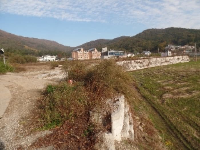 충청남도 계룡시 엄사면 향한리 274-3 외 3 필지