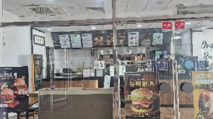 충청남도 천안시 서북구 두정동 68-1 센트하임프라자  3층301호