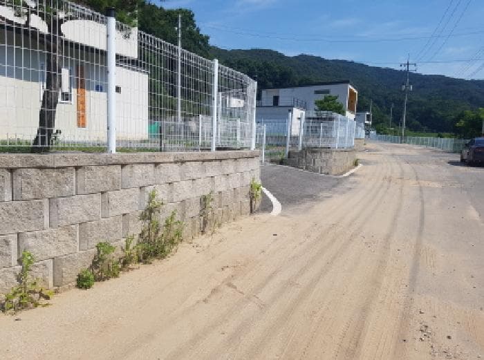 충청남도 천안시 동남구 목천읍 석천리 198-25 외 12 필지