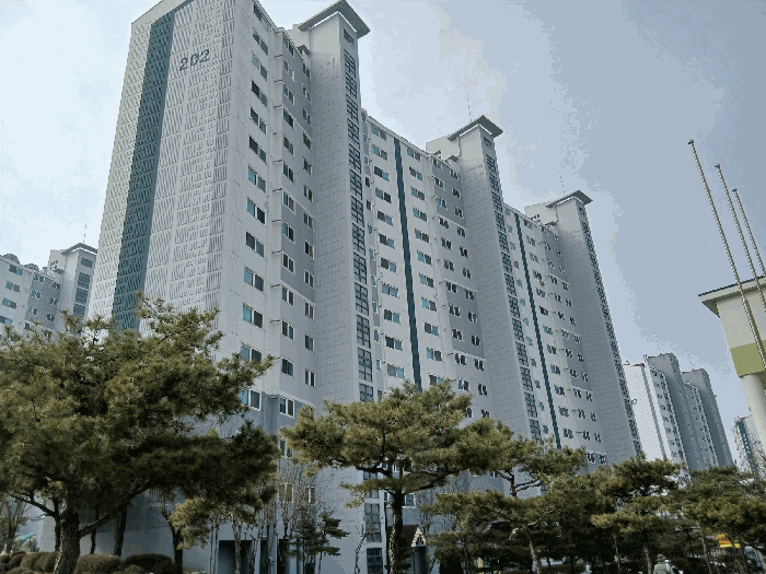 충청남도 천안시 서북구 백석동 890 그린빌2차아파트 202동 2층201호