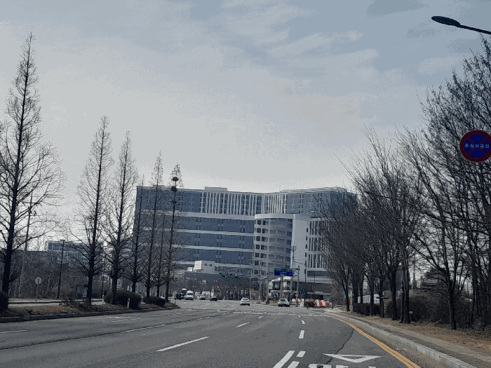 충청남도 천안시 서북구 성성동 1001 지원비즈캠퍼스  13층1302호