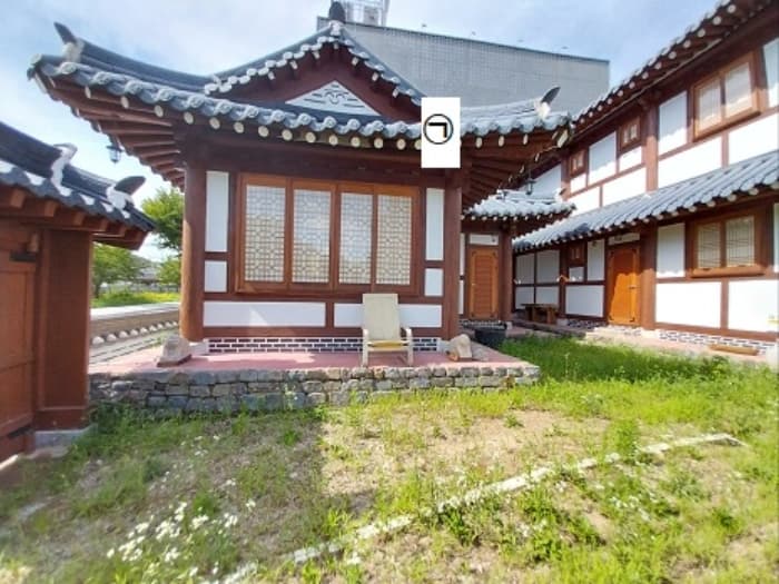 충청남도 공주시 금성동 194-10 외 1 필지