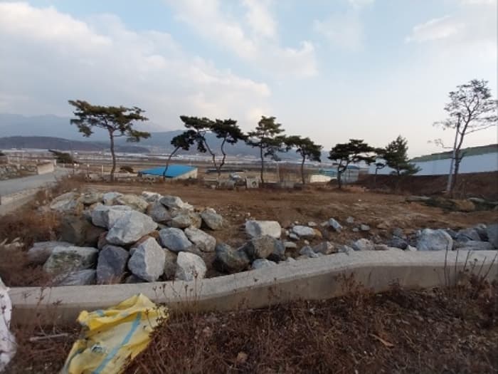 충청남도 공주시 계룡면 영규대사로 383-1 (주건축물제1동) 외 6 필지