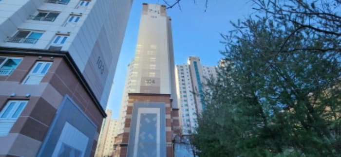 경상북도 김천시 아홉사리길 130, 104동 14층1404호 (응명동,김천대신코아루아파트)