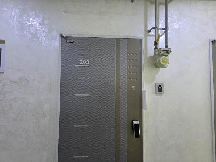 부산광역시 부산진구 당감동 880-4 골든엠파이어  2층203호