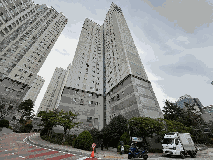 부산광역시 해운대구 재송동 1223 해운대더샵 센텀누리 101동  17층1701호