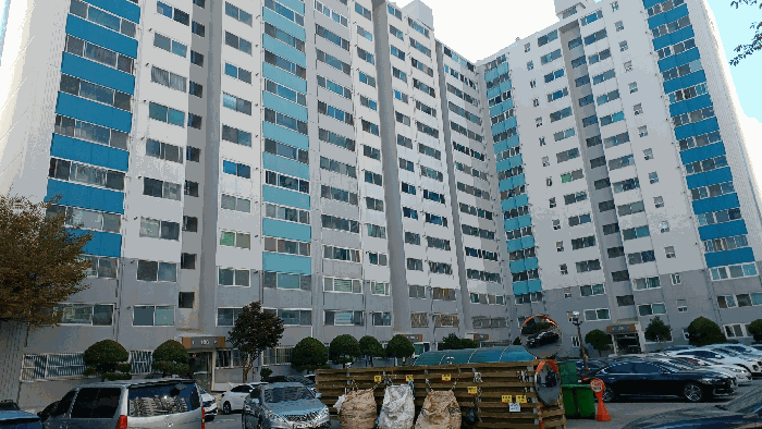 경상남도 양산시 물금읍 범어리 549 범어덕산타운 106동 8층806호
