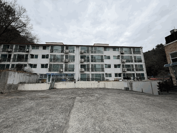 경상남도 창원시 마산회원구 내서읍 상곡리 180-1 드림팰리스  1층102호