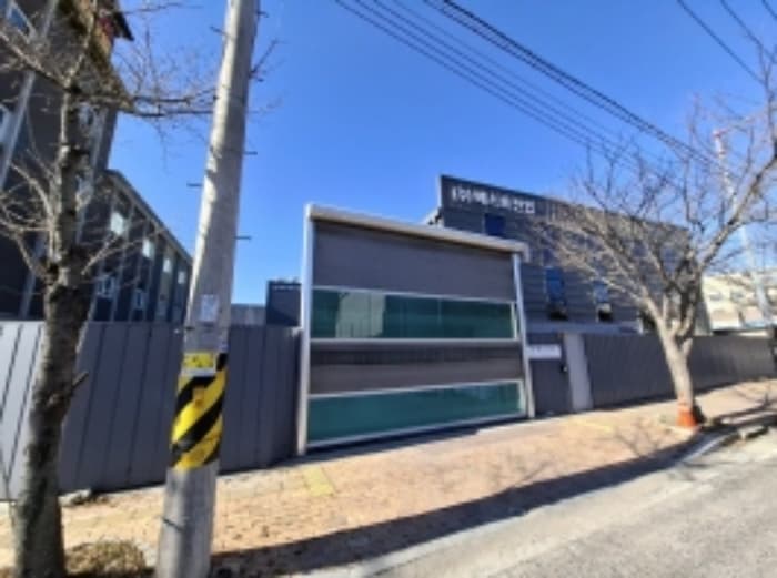 경상남도 진주시 정촌면 화개천로54번길 49 (주1동) 외 1개 동