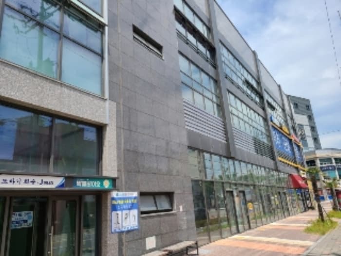 전라남도 화순군 화순읍 칠충로 141-7, 제114동 제1층 제104호 (힐스테이트화순)