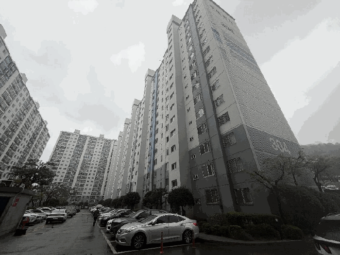 광주광역시 남구 봉선동 23-3 304동 1층111호