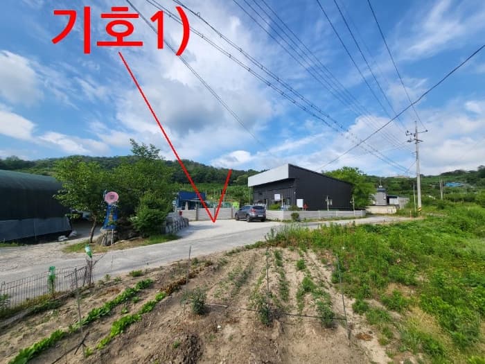 전라북도 전주시 완산구 용산마을길 53-21 외 1 필지 외 1개 동