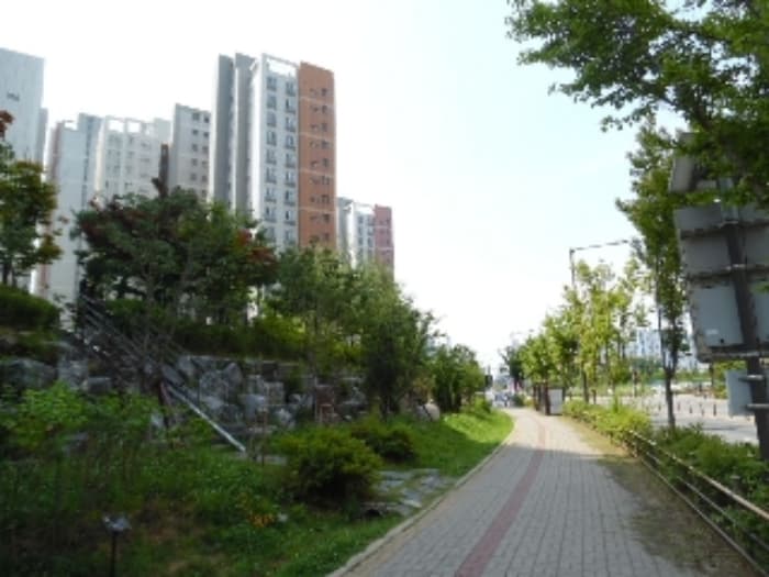 전북특별자치도 전주시 덕진구 세병로 42, 103동 2층 204호 (송천동2가,에코시티더샵)