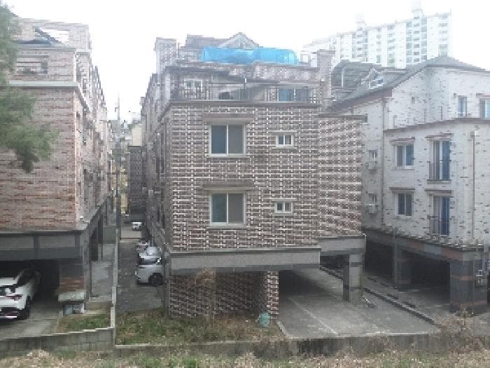 전북특별자치도 전주시 완산구 중화산동2가 10-9 외 1 필지