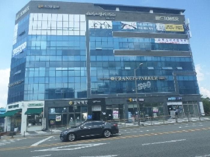 전북특별자치도 전주시 덕진구 만성동 1339-13 골드타워 1동 4층403호 외 1개 호