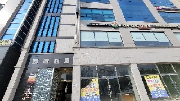 전북특별자치도 익산시 모현동1가 868 제1동  1층102호 외 1개 호