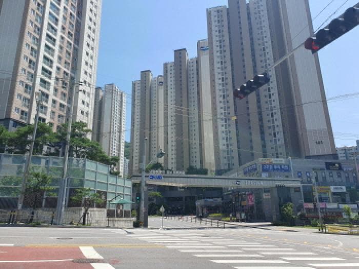 경기도 남양주시 화도읍 묵현리 628 남양주두산위브트레지움 107동 25층 2504호