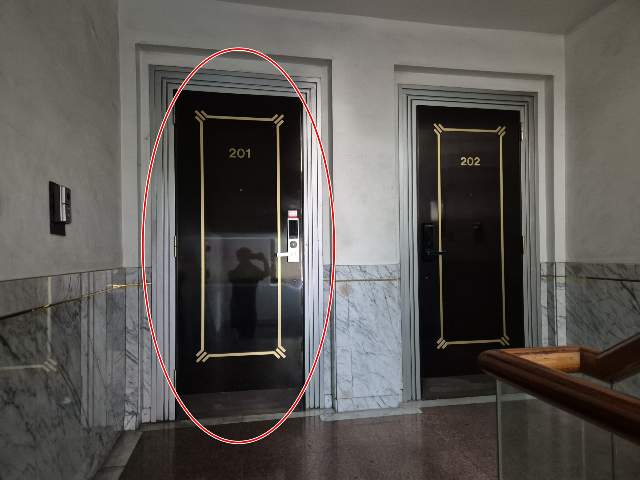 202510198001 2