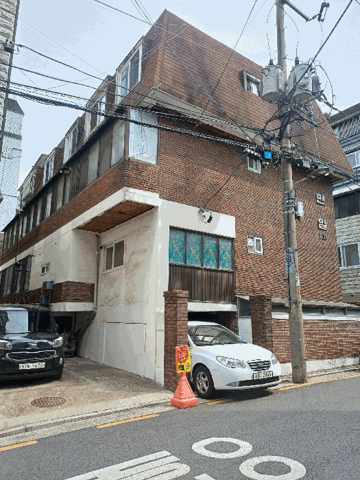 본건 소재 건물 북측 전경