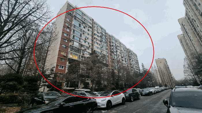 본건 소재 건물(남서측에서 촬영)