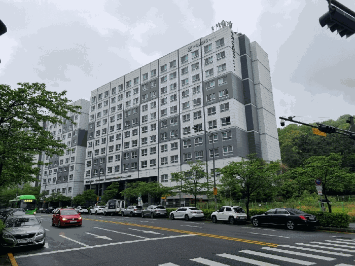 강남푸르지오시티1차 전경(동측에서 촬영)