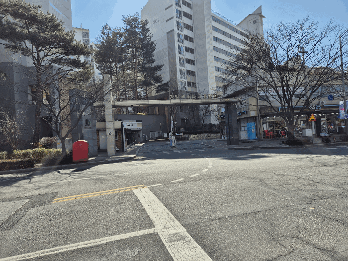 대상 아파트단지 정문 모습