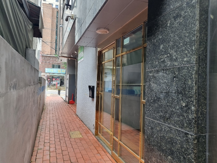 1층 공동출입구